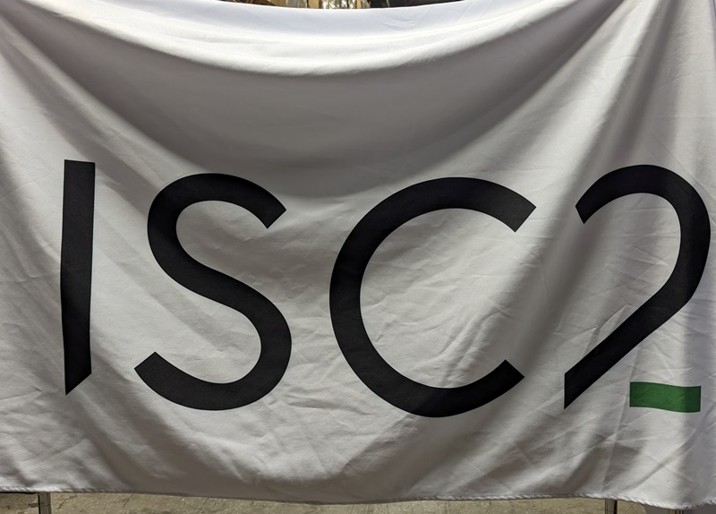 White table cloth with ISC2 logo - Click Image to Close